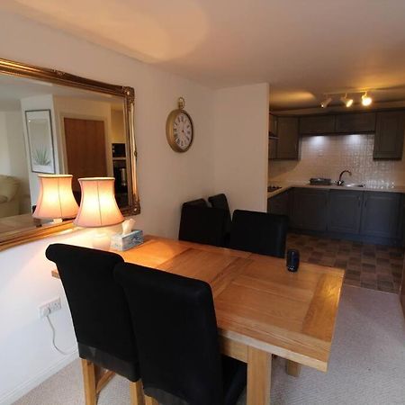 3 Bedroom Flat 10 Mins Walk To Bay And City Center Free Parking Cardiff Buitenkant foto